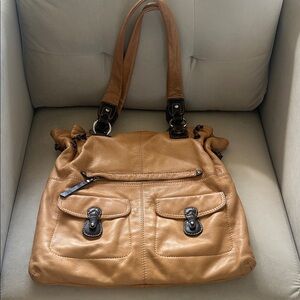 Elegant Tan genuine Leather Shoulder Bag buttery soft
